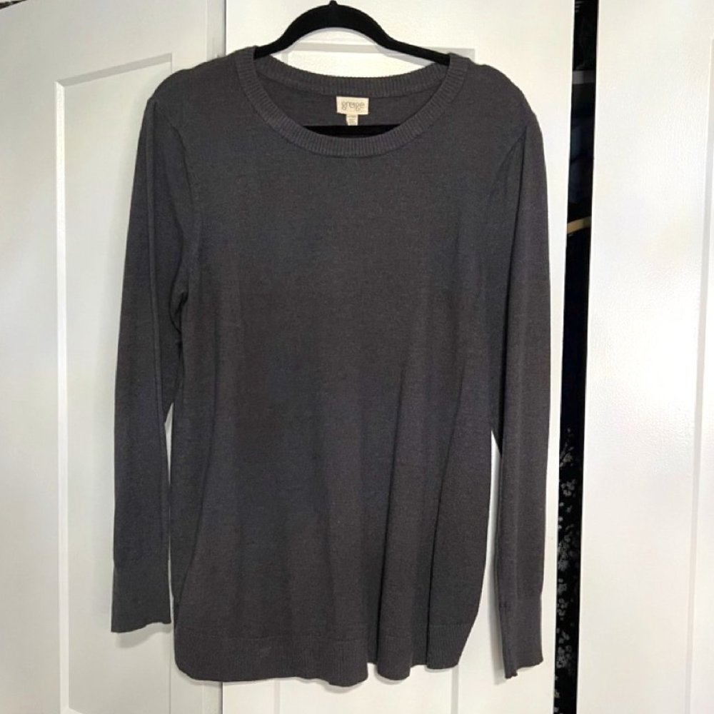 EUC Greige Tulip Hem Pullover Sweater